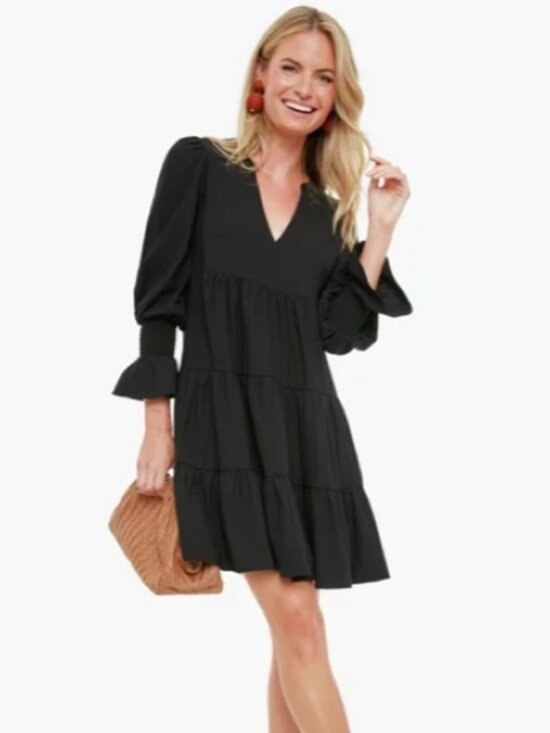 Pomander Place Dresses & Skirts - Pomander Place by Tuckernuck Crepe Kenzo Dress Women Medium Black V-Neck Tiered